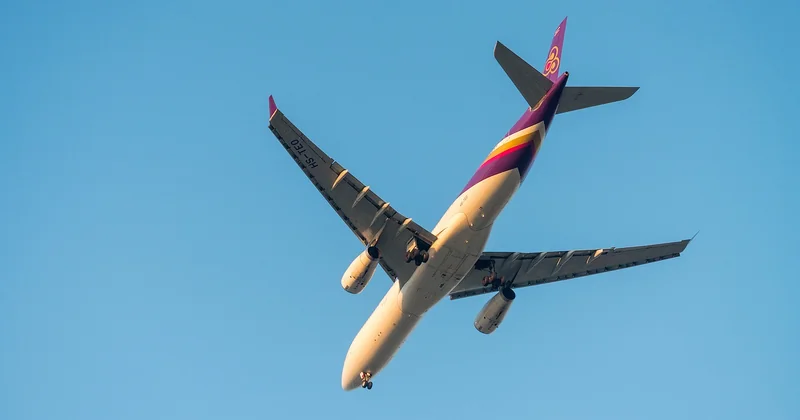 Le billet d'avion : là où se joue 40 % de votre budget